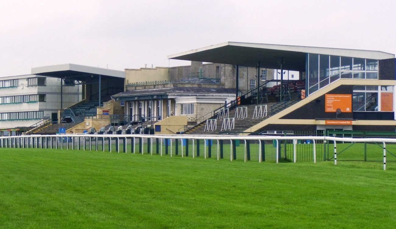 Navigating Commercial Liquid Waste Disposal Responsibilities – Bath Racecourse